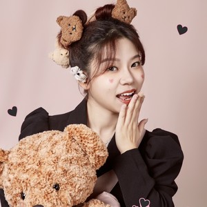 ling M资料,ling M最新歌曲,ling MMV视频,ling M音乐专辑,ling M好听的歌