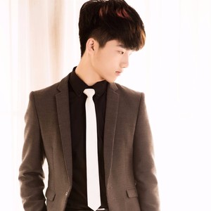 陈嘉鹏资料,陈嘉鹏最新歌曲,陈嘉鹏MV视频,陈嘉鹏音乐专辑,陈嘉鹏好听的歌