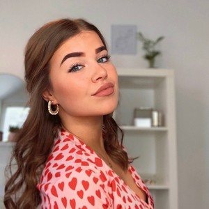 Yaelle Maessen资料,Yaelle Maessen最新歌曲,Yaelle MaessenMV视频,Yaelle Maessen音乐专辑,Yaelle Maessen好听的歌