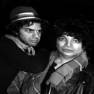 Suicide资料,Suicide最新歌曲,SuicideMV视频,Suicide音乐专辑,Suicide好听的歌