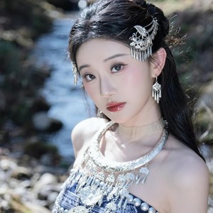 伊文资料,伊文最新歌曲,伊文MV视频,伊文音乐专辑,伊文好听的歌