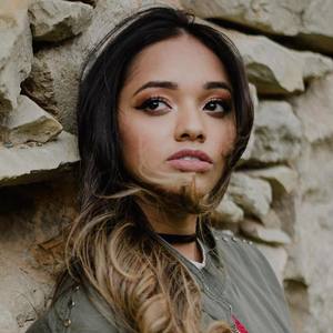 Débora Gama资料,Débora Gama最新歌曲,Débora GamaMV视频,Débora Gama音乐专辑,Débora Gama好听的歌