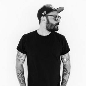 Arado资料,Arado最新歌曲,AradoMV视频,Arado音乐专辑,Arado好听的歌