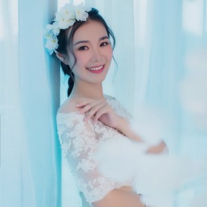 黄紫薇资料,黄紫薇最新歌曲,黄紫薇MV视频,黄紫薇音乐专辑,黄紫薇好听的歌