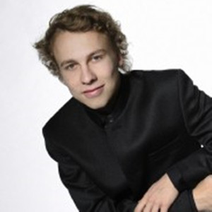 Roope Gröndahl资料,Roope Gröndahl最新歌曲,Roope GröndahlMV视频,Roope Gröndahl音乐专辑,Roope Gröndahl好听的歌