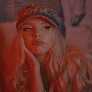 Larissa Lambert资料,Larissa Lambert最新歌曲,Larissa LambertMV视频,Larissa Lambert音乐专辑,Larissa Lambert好听的歌