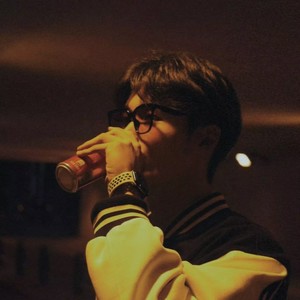 海里资料,海里最新歌曲,海里MV视频,海里音乐专辑,海里好听的歌