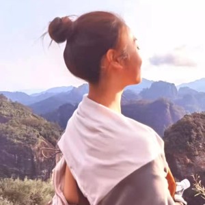 琉璃资料,琉璃最新歌曲,琉璃MV视频,琉璃音乐专辑,琉璃好听的歌