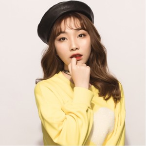 南曼玉资料,南曼玉最新歌曲,南曼玉MV视频,南曼玉音乐专辑,南曼玉好听的歌