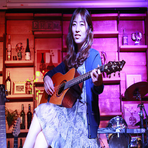 何佳音资料,何佳音最新歌曲,何佳音MV视频,何佳音音乐专辑,何佳音好听的歌