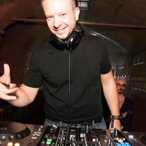 Levent Er资料,Levent Er最新歌曲,Levent ErMV视频,Levent Er音乐专辑,Levent Er好听的歌