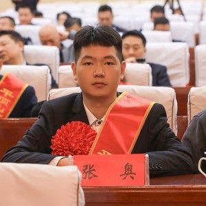 小奥资料,小奥最新歌曲,小奥MV视频,小奥音乐专辑,小奥好听的歌