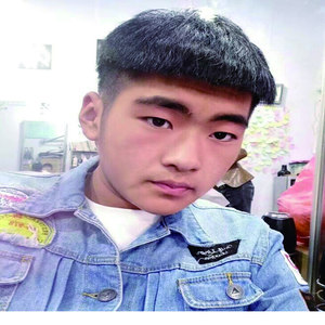 战神豪资料,战神豪最新歌曲,战神豪MV视频,战神豪音乐专辑,战神豪好听的歌