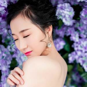 君君资料,君君最新歌曲,君君MV视频,君君音乐专辑,君君好听的歌