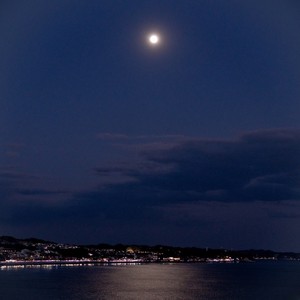 韩韩资料,韩韩最新歌曲,韩韩MV视频,韩韩音乐专辑,韩韩好听的歌