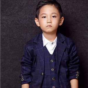 张逸资料,张逸最新歌曲,张逸MV视频,张逸音乐专辑,张逸好听的歌