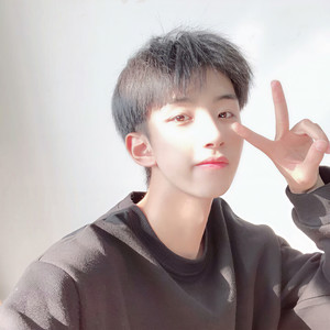 楚念辞资料,楚念辞最新歌曲,楚念辞MV视频,楚念辞音乐专辑,楚念辞好听的歌