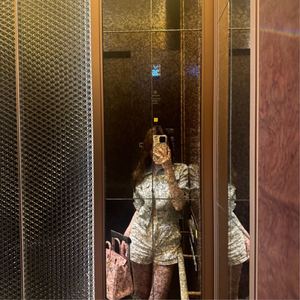 鲨鱼酱资料,鲨鱼酱最新歌曲,鲨鱼酱MV视频,鲨鱼酱音乐专辑,鲨鱼酱好听的歌