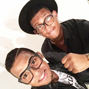 Lucas e Orelha资料,Lucas e Orelha最新歌曲,Lucas e OrelhaMV视频,Lucas e Orelha音乐专辑,Lucas e Orelha好听的歌