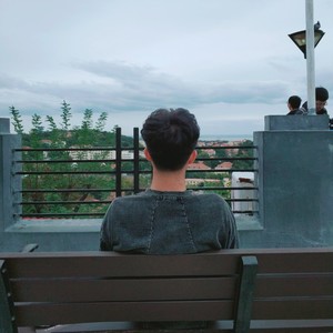 余政霖资料,余政霖最新歌曲,余政霖MV视频,余政霖音乐专辑,余政霖好听的歌