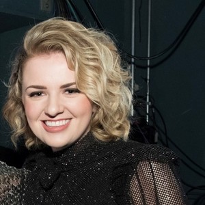 Maddie Poppe资料,Maddie Poppe最新歌曲,Maddie PoppeMV视频,Maddie Poppe音乐专辑,Maddie Poppe好听的歌