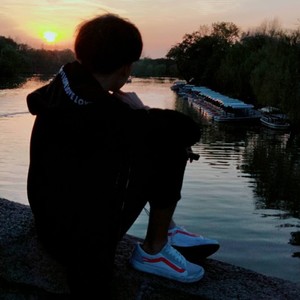 熊松松资料,熊松松最新歌曲,熊松松MV视频,熊松松音乐专辑,熊松松好听的歌