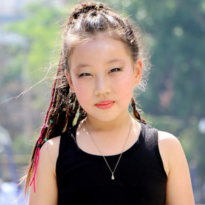 阿娜尔资料,阿娜尔最新歌曲,阿娜尔MV视频,阿娜尔音乐专辑,阿娜尔好听的歌