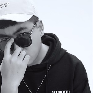 刘佳鑫资料,刘佳鑫最新歌曲,刘佳鑫MV视频,刘佳鑫音乐专辑,刘佳鑫好听的歌