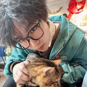 沈亦枫资料,沈亦枫最新歌曲,沈亦枫MV视频,沈亦枫音乐专辑,沈亦枫好听的歌