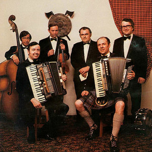 Ian Holmes & His Scottish Dance Band