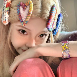 霏霏资料,霏霏最新歌曲,霏霏MV视频,霏霏音乐专辑,霏霏好听的歌