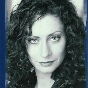 Pia Douwes资料,Pia Douwes最新歌曲,Pia DouwesMV视频,Pia Douwes音乐专辑,Pia Douwes好听的歌