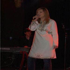 Genevieve Charest资料,Genevieve Charest最新歌曲,Genevieve CharestMV视频,Genevieve Charest音乐专辑,Genevieve Charest好听的歌