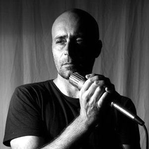 Corcobado资料,Corcobado最新歌曲,CorcobadoMV视频,Corcobado音乐专辑,Corcobado好听的歌