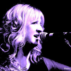 Deborah Bonham资料,Deborah Bonham最新歌曲,Deborah BonhamMV视频,Deborah Bonham音乐专辑,Deborah Bonham好听的歌