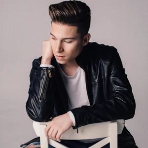 Raoul Vázquez资料,Raoul Vázquez最新歌曲,Raoul VázquezMV视频,Raoul Vázquez音乐专辑,Raoul Vázquez好听的歌