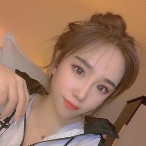 梦幻初二资料,梦幻初二最新歌曲,梦幻初二MV视频,梦幻初二音乐专辑,梦幻初二好听的歌