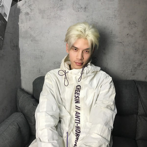 乔丹资料,乔丹最新歌曲,乔丹MV视频,乔丹音乐专辑,乔丹好听的歌