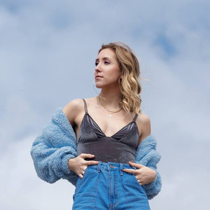 Annalia资料,Annalia最新歌曲,AnnaliaMV视频,Annalia音乐专辑,Annalia好听的歌