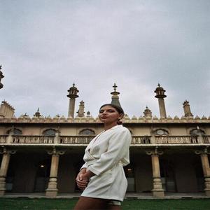 Chloé Bodur资料,Chloé Bodur最新歌曲,Chloé BodurMV视频,Chloé Bodur音乐专辑,Chloé Bodur好听的歌