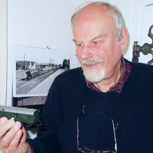 Ernst Helmuth Flammer资料,Ernst Helmuth Flammer最新歌曲,Ernst Helmuth FlammerMV视频,Ernst Helmuth Flammer音乐专辑,Ernst Helmuth Flammer好听的歌