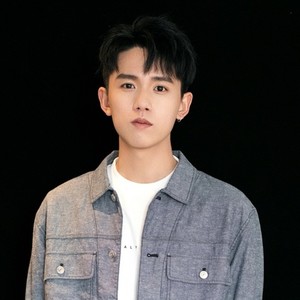 张耀资料,张耀最新歌曲,张耀MV视频,张耀音乐专辑,张耀好听的歌