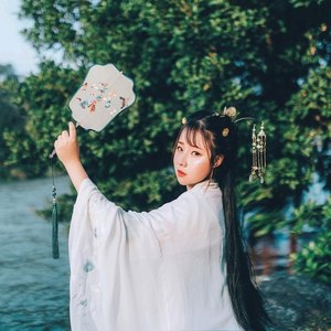 鹿仙儿资料,鹿仙儿最新歌曲,鹿仙儿MV视频,鹿仙儿音乐专辑,鹿仙儿好听的歌