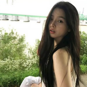 乔思思资料,乔思思最新歌曲,乔思思MV视频,乔思思音乐专辑,乔思思好听的歌