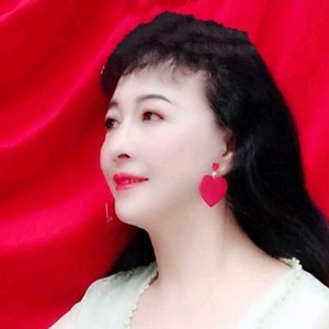 清荷资料,清荷最新歌曲,清荷MV视频,清荷音乐专辑,清荷好听的歌