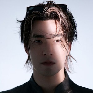 李铢衔James资料,李铢衔James最新歌曲,李铢衔JamesMV视频,李铢衔James音乐专辑,李铢衔James好听的歌