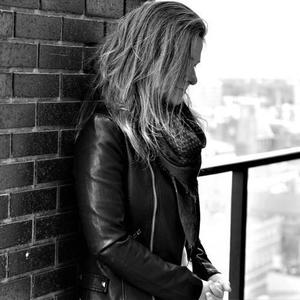 Cara Leigh资料,Cara Leigh最新歌曲,Cara LeighMV视频,Cara Leigh音乐专辑,Cara Leigh好听的歌