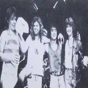 MAMA资料,MAMA最新歌曲,MAMAMV视频,MAMA音乐专辑,MAMA好听的歌