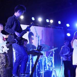 南直乐队资料,南直乐队最新歌曲,南直乐队MV视频,南直乐队音乐专辑,南直乐队好听的歌