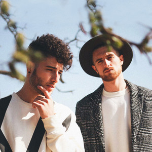 Fly By Midnight资料,Fly By Midnight最新歌曲,Fly By MidnightMV视频,Fly By Midnight音乐专辑,Fly By Midnight好听的歌